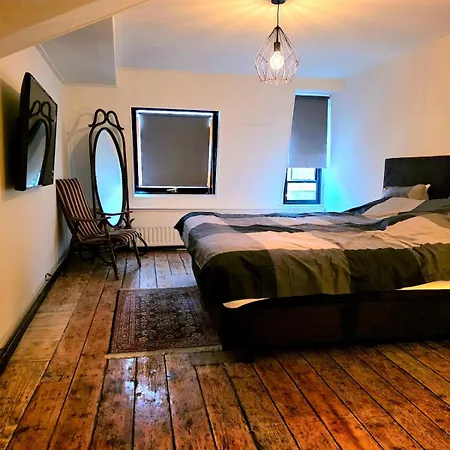 Homely 2bedroom In The Center Of 公寓