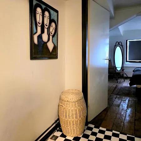 Homely 2bedroom In The Center Of Appartement *