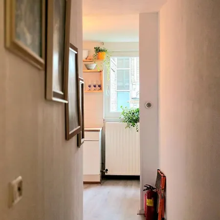 Apartamento Homely 2bedroom In The Center Of *