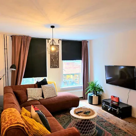 Homely 2bedroom In The Center Of * 埃因霍温
