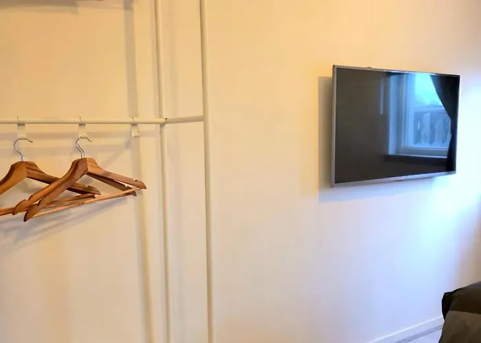 Homely 2bedroom In The Center Of *