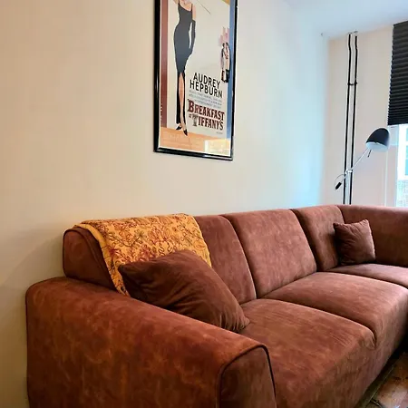 Homely 2bedroom In The Center Of *