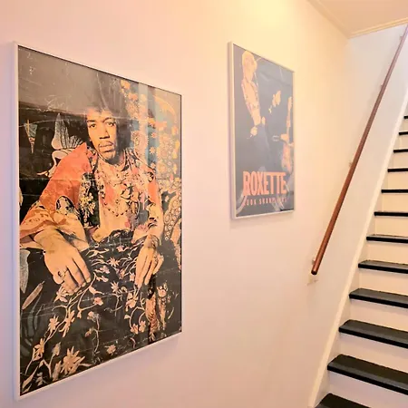 Homely 2bedroom In The Center Of דירה